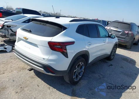 2025 Chevrolet Trax Fwd Lt z USA, uszkodzony, nr VIN KL77LHEP5SC146631